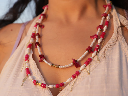 Berry Crush – Layered Raspberry & White Beaded Necklace