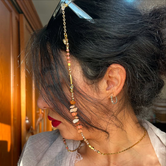 Sunstone Glow – Peach & Gold Beaded Glasses Cord