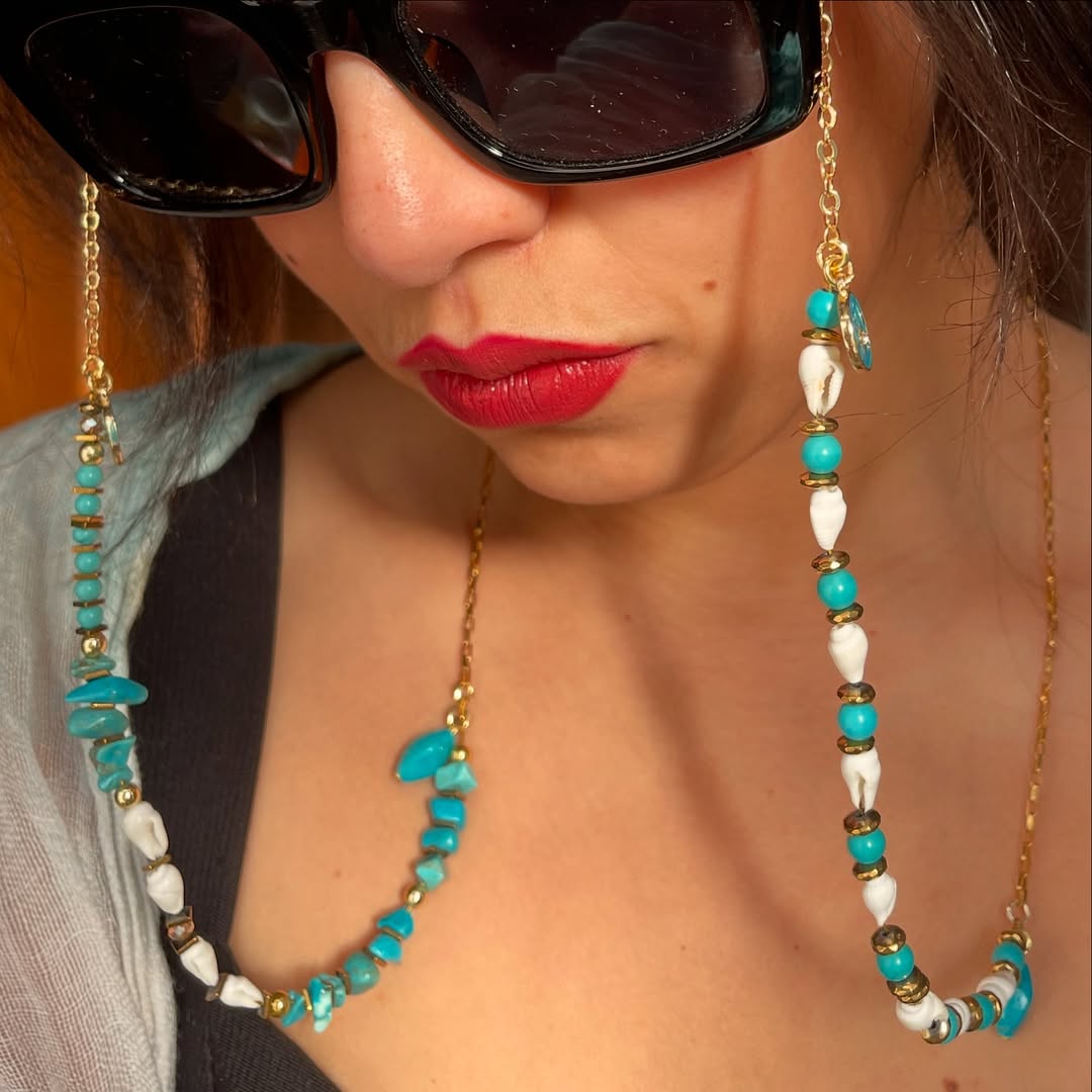 Tide Shells – Turquoise & White Beaded Glasses Chain