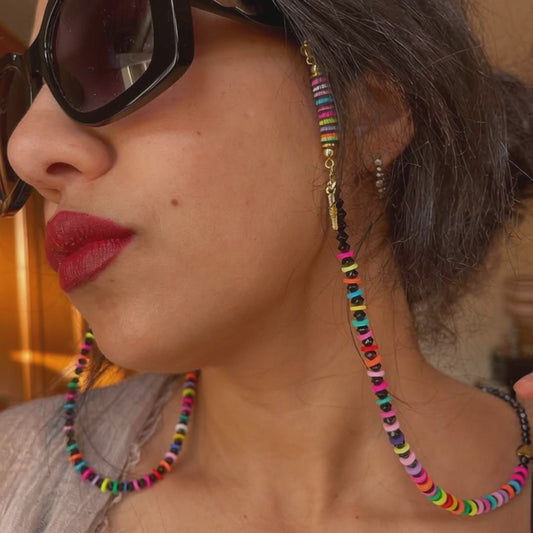 Candy Loop – Colorful Beaded Glasses Chain with a Playful Twist